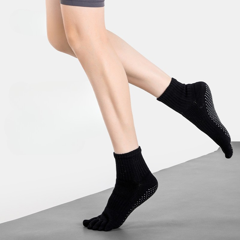 Comfortable and breathable grip socks for men’s yoga or Pilates