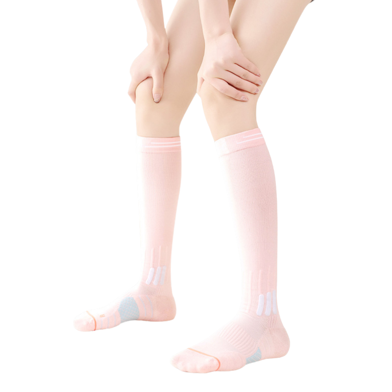 Compression socks suitable for basketball, tennis, and HIIT